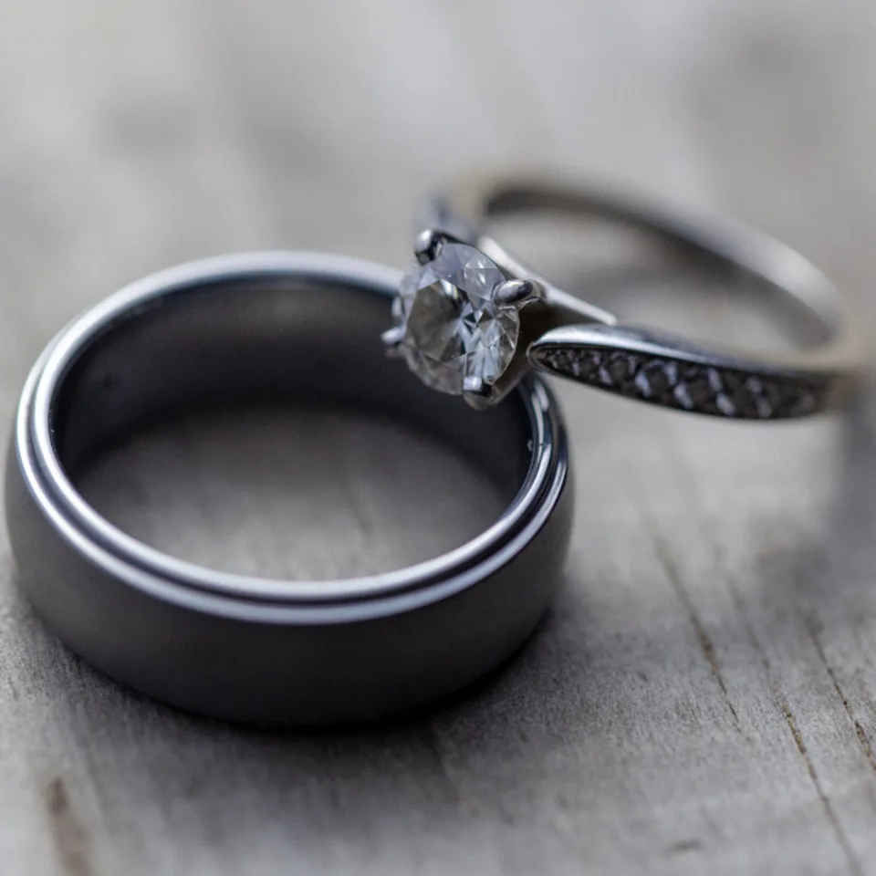 [SJ-RG-633] Couple Wedding Bands, 18K (pair)